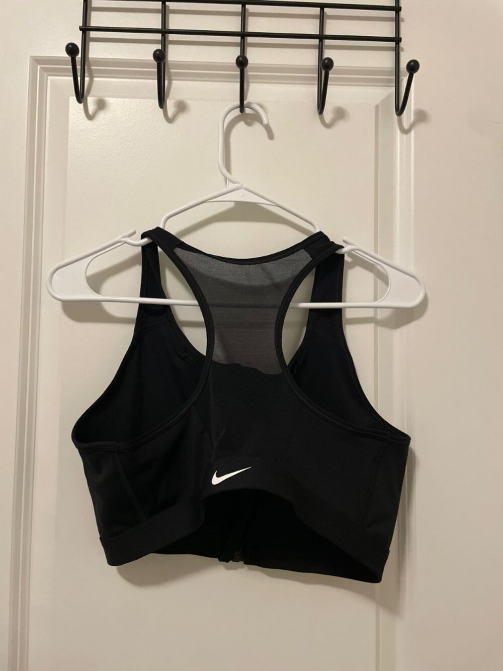 Nike sports bras (2) included - check pictures - new - Picture 4 of 4